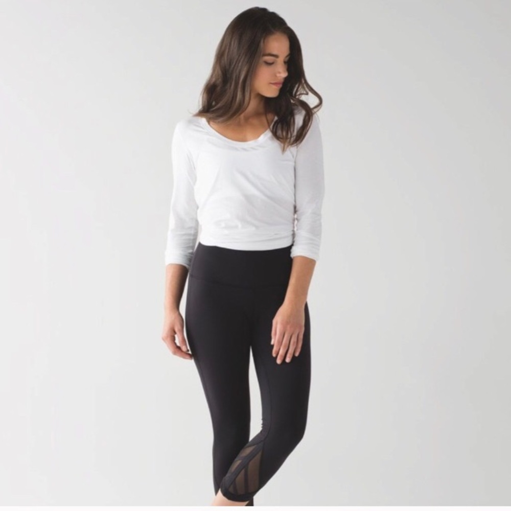 Lululemon essential rhythm crop leggings